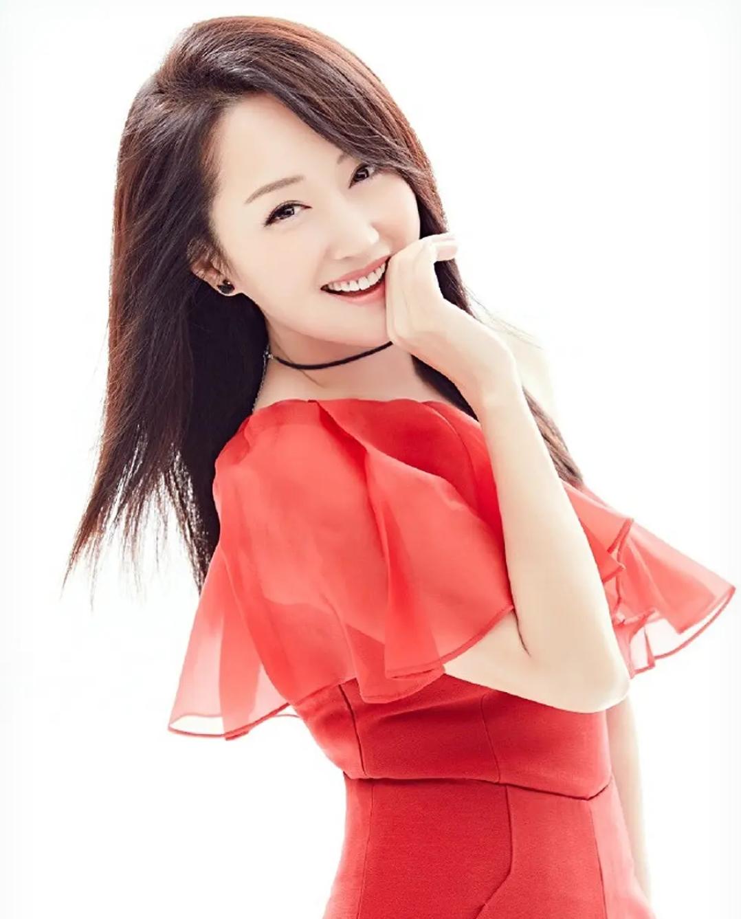 53岁不婚不育的杨钰莹，原来过着这样的生活娱乐 明星