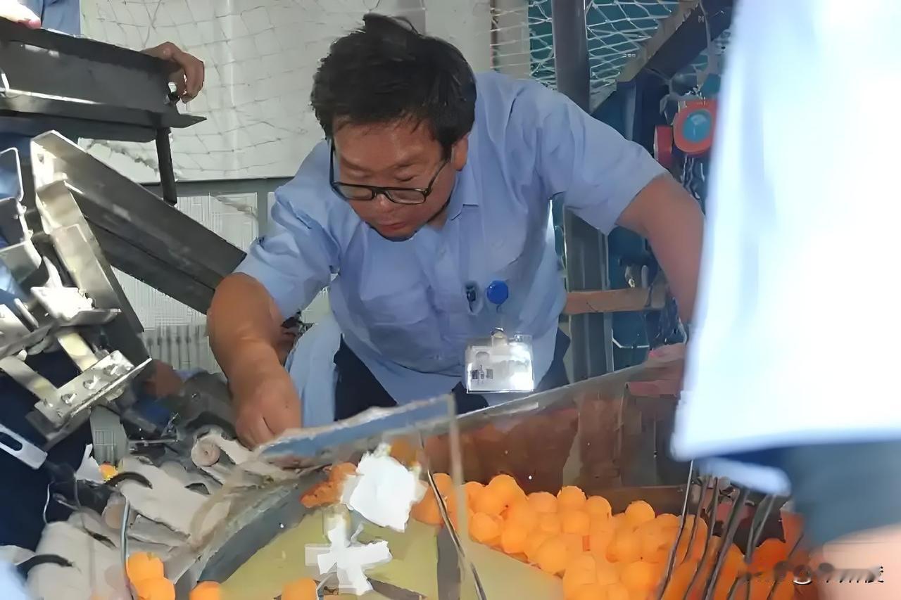 王永庆，1965年2月出生，吉林人，北京航空航天大学硕士，航空工业沈阳飞机设计研