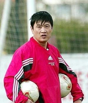 许多人好奇地问唐鹏举：“北京队1991年的目标是什么？”唐鹏举总是简洁地回答：“