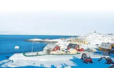 美国盯上北极最大岛还想硬抢？格陵兰76%的百姓集体翻脸不卖，坚决不同意。
 
格