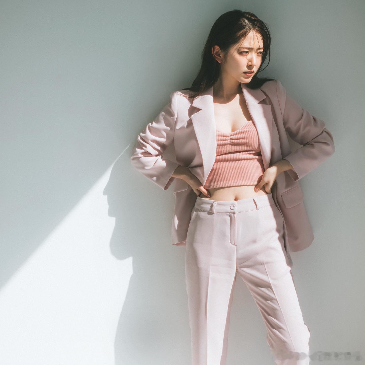 田中碧铃木爱理疑似分手 日媒postseven：日本国脚田中碧和女友日本知名女歌