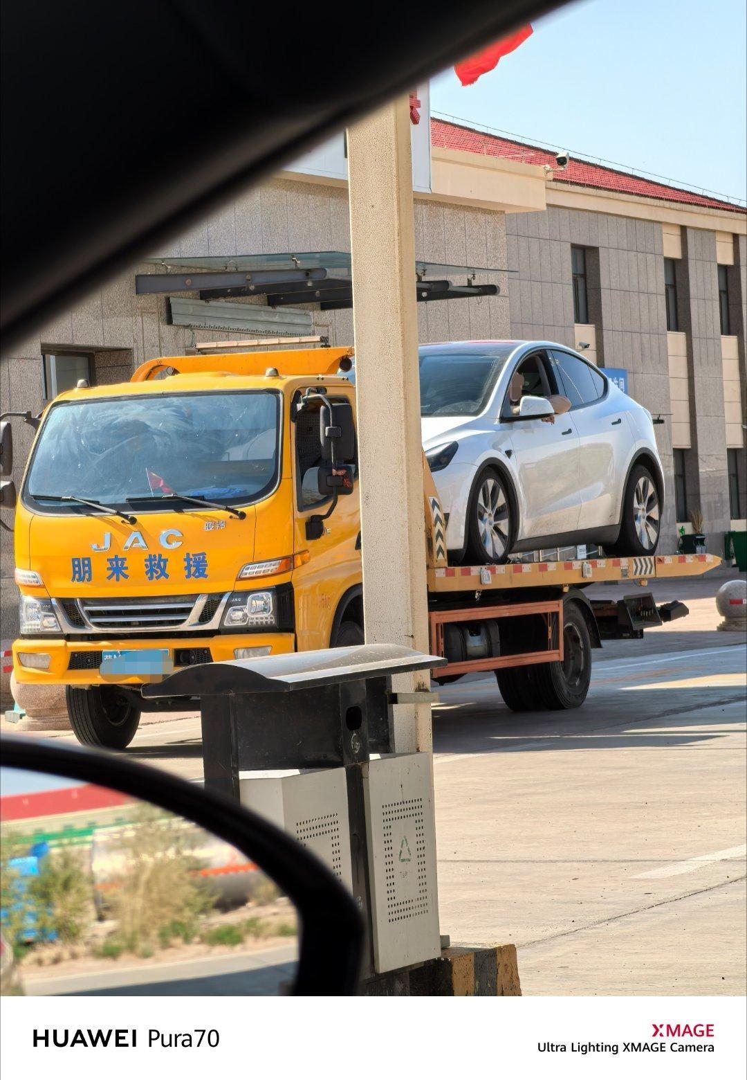 #车车车车高速车车车车#大家电车跑高速一定要量力而为提前规划刚刚看到一台被救援的