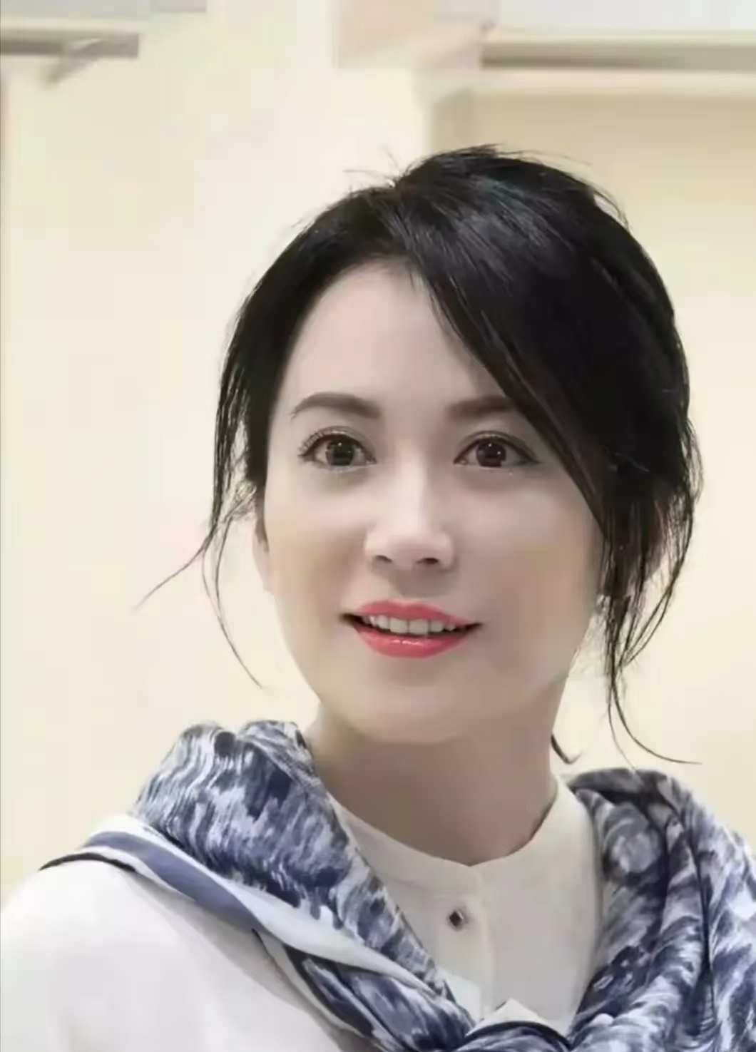 她怎么会看上窦文涛的真的想不通 