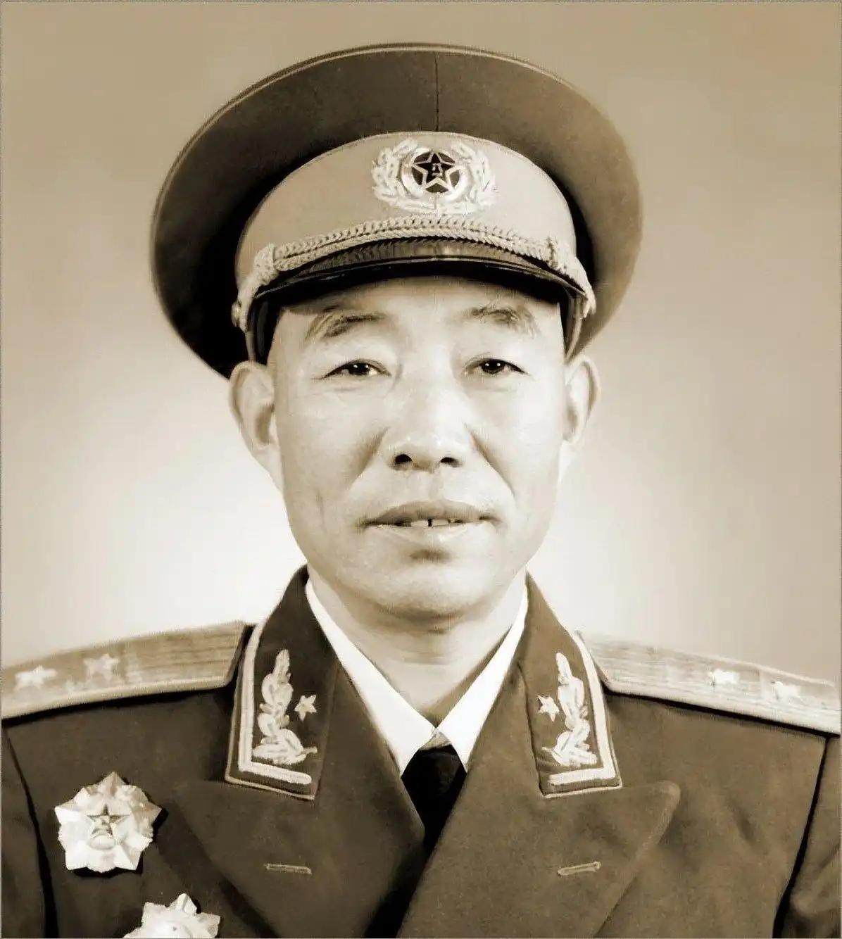 1955年，58军军长孔庆德给自己上报大校军衔，主管授衔的罗荣桓元帅急了，你打掉