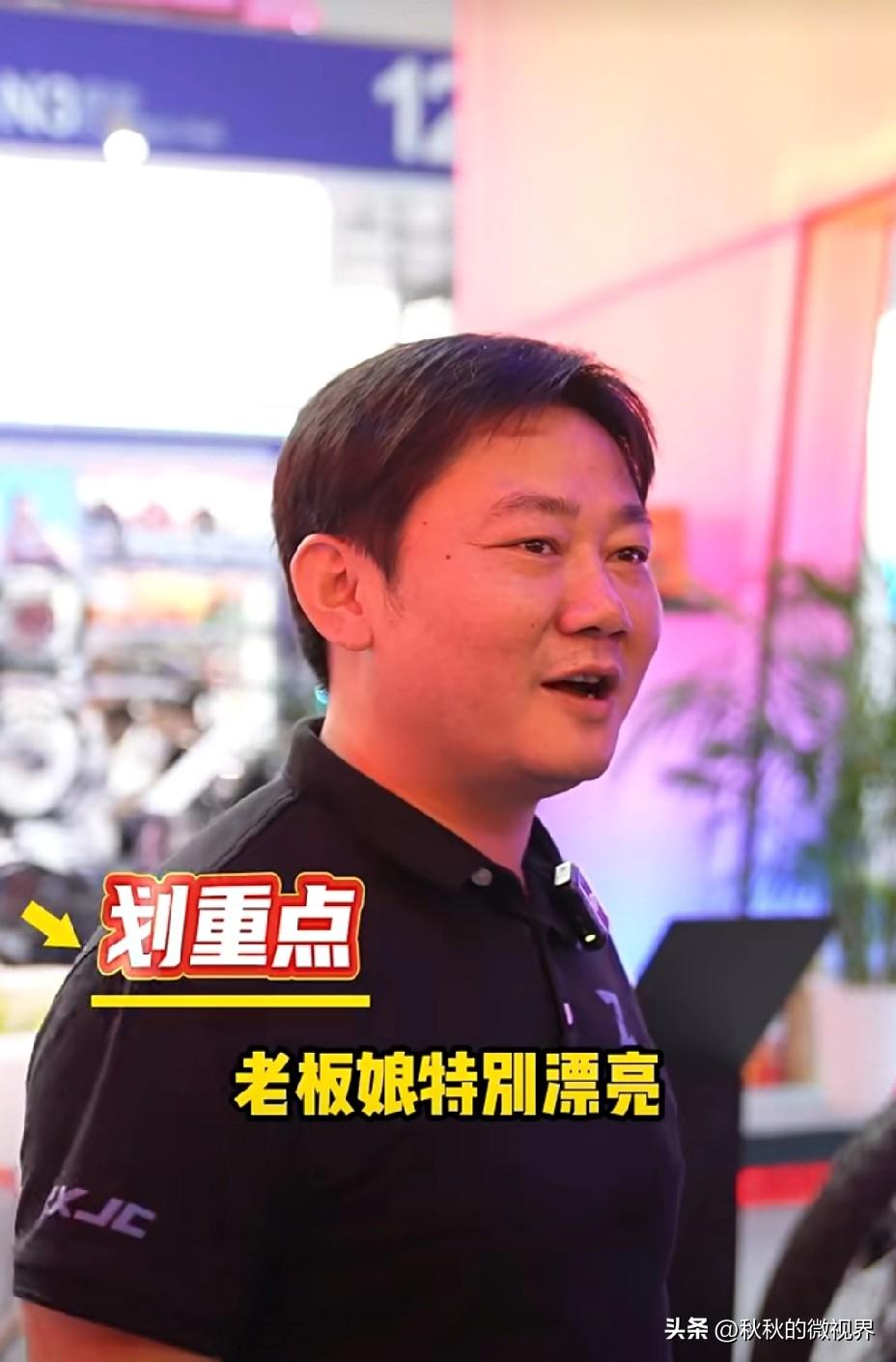 “张雪机车”夺冠之后，张雪顺手引荐了他身后的“贵人”。除了牙哥之外，还有阿波罗的