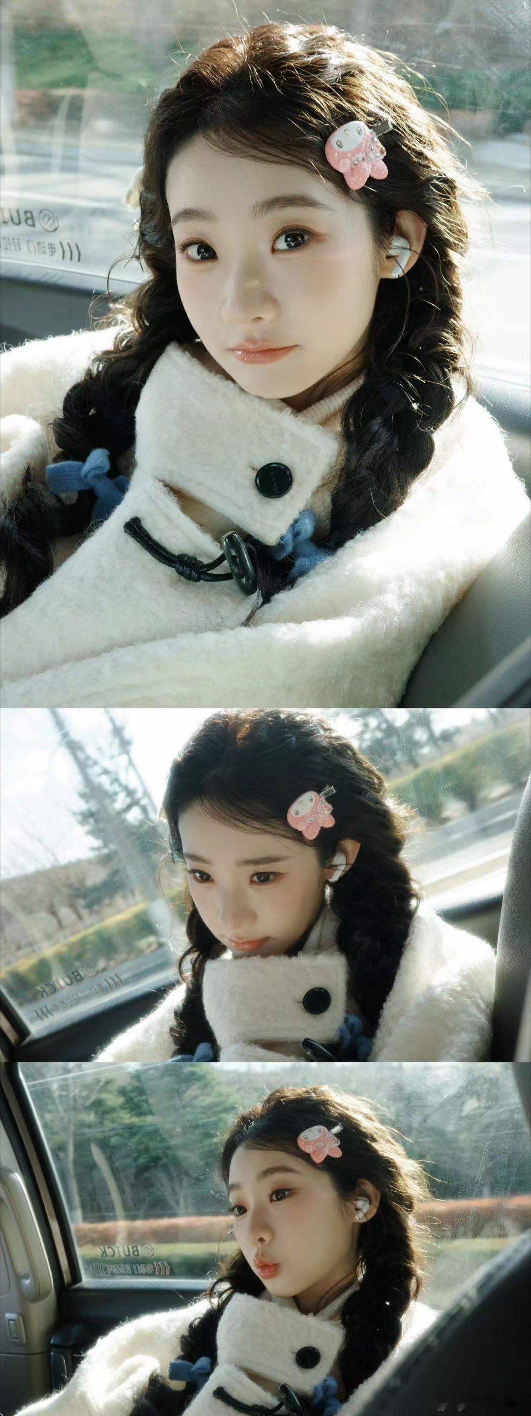 想要张艺凡这样的邻家妹妹 张艺凡就是邻家妹妹的代名词！白外套简约又清爽，红围巾一