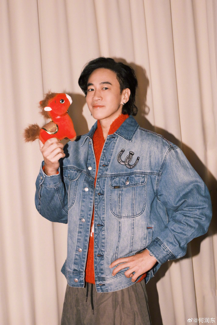 一个月涨粉176万后,何润东cos项羽:霸王本色