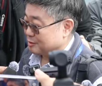 台湾海军退役少校、前舰长吕礼诗日前在大陆参观军舰后接受媒体访问时声称：“看到解放
