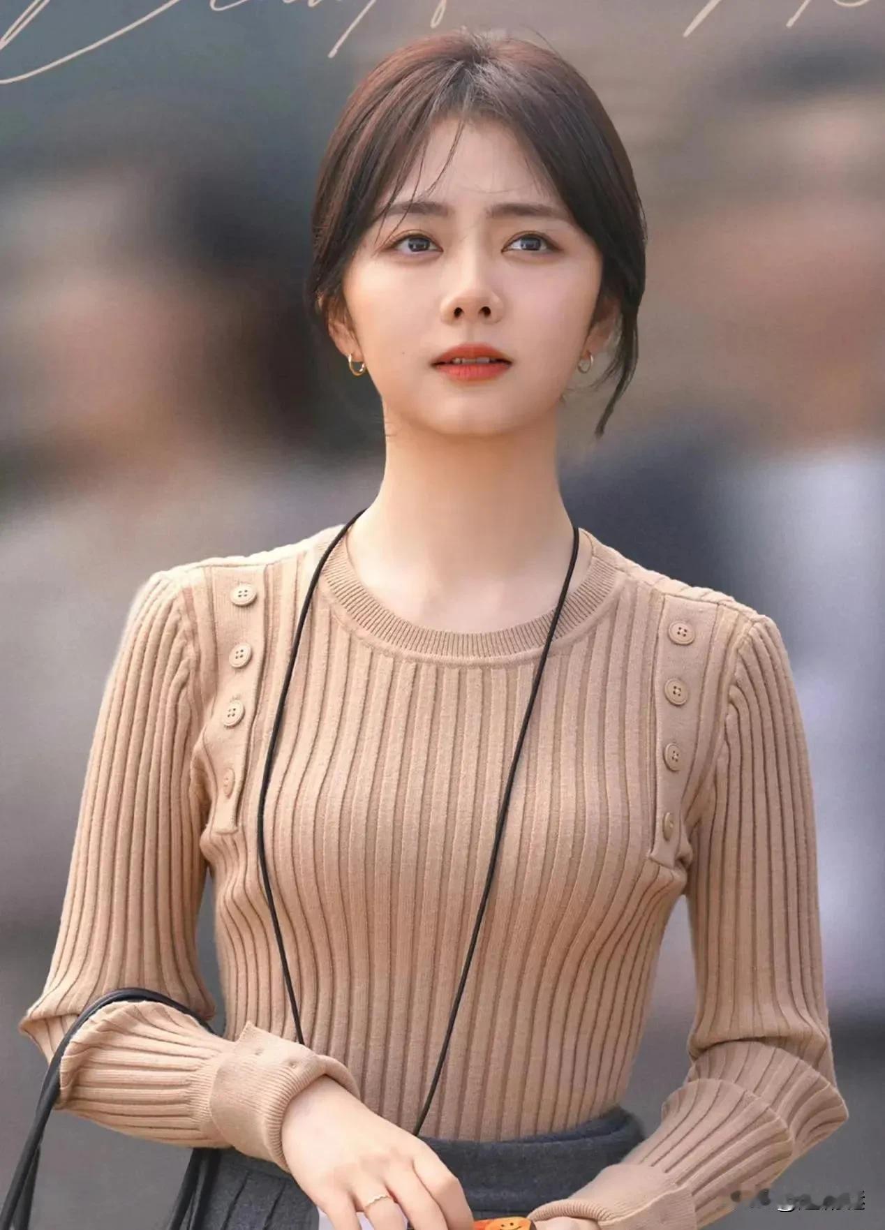 谭松韵，我和我的命，期待方婉之。家里全员都可喜欢看她的剧了，演技在线，有看头。都
