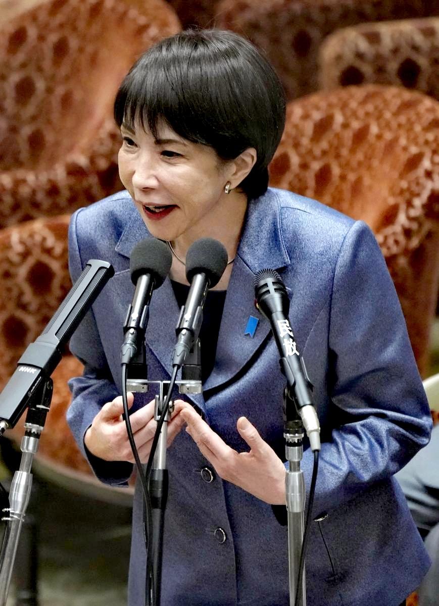一通电话打过之后，她心里的石头总算落了地，这女人活得着实憋屈！

美国总统特朗普