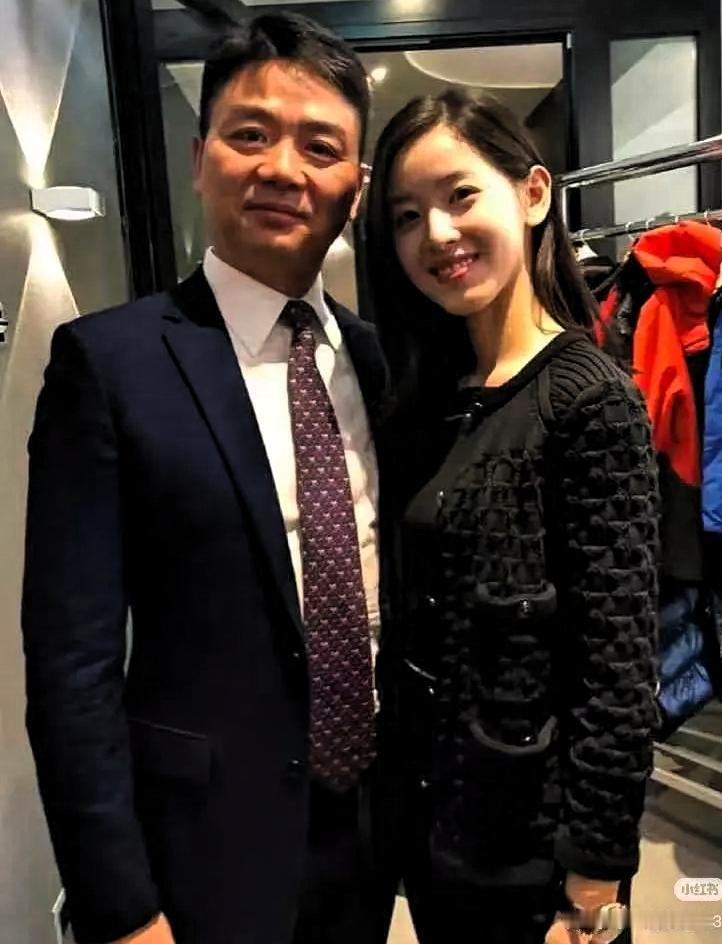 我终于理解刘强东了！
 
章泽天确实不简单，她完美诠释了什么叫“顶配贤内助”。