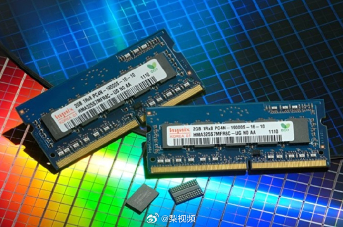 【持续数月走高的DDR5内存价格回落】近日，持续数月走高的DDR5内存价格，终于
