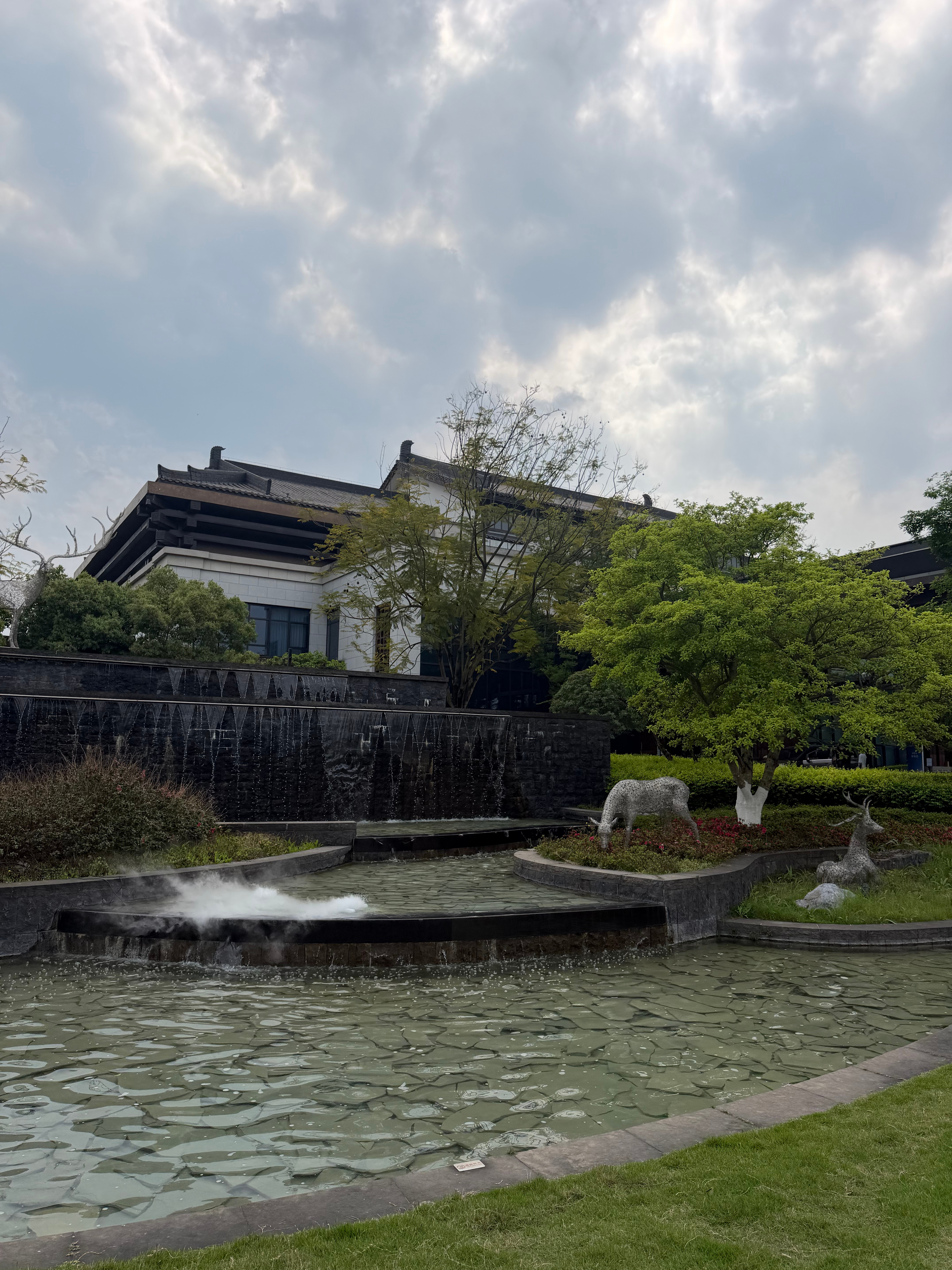 欧拉5混动版试过啦 一会儿上视频！长城欧拉5混动版好快好开好省油长城欧拉5全球年