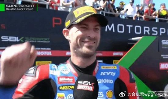 张雪路边摊见证第三冠，性情大喊：全场消费我来买单日前，WSBK世界超级摩托车锦标