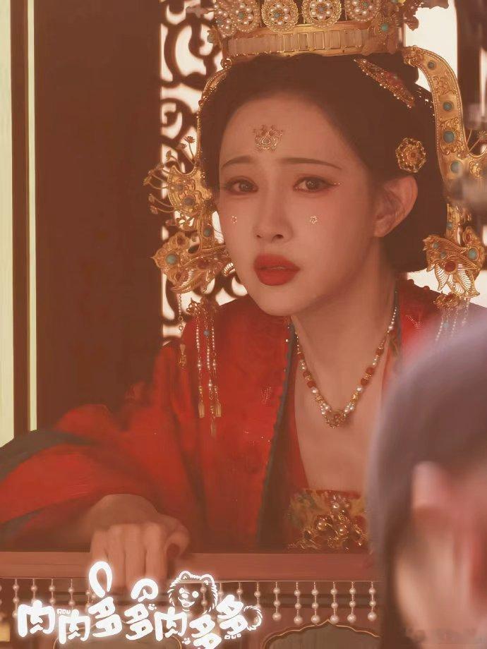 孟子义尚公主哭嫁戏孟子义红衣金冠哭戏路透 孟子义尚公主哭嫁戏，孟子义红衣金冠哭戏