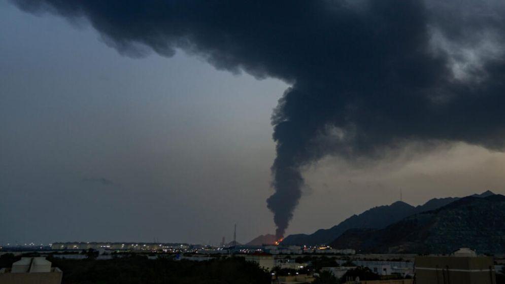 外媒报道：科威特机场、巴林海水淡化厂今天被击中，两名边防警卫丧生
据法新社报道伊