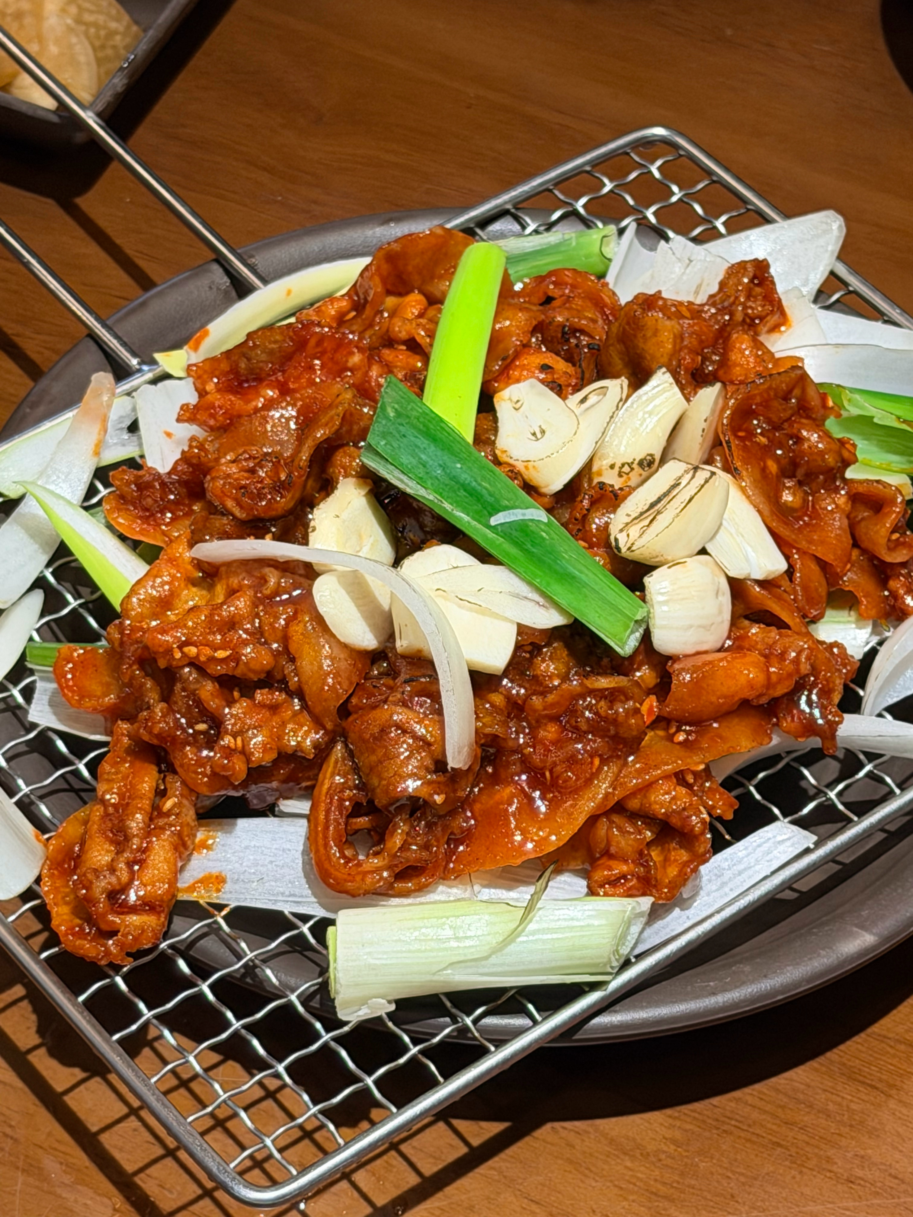 小红书崩了 那会我刚好在韩国街搜吃什么直接无网络连接我还以为是我网络又出问题了[