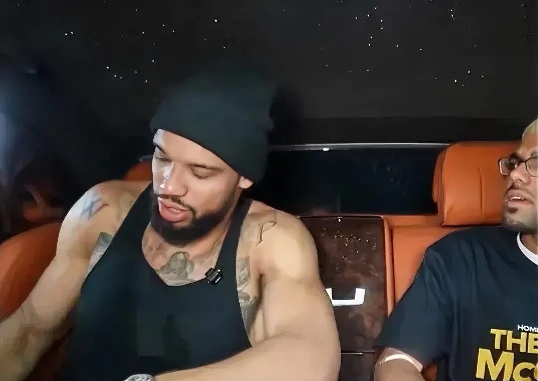 太阳恶汉狄龙真是太了解詹姆斯了！狄龙近日在一档直播节目中盛赞谈到詹姆斯今夏选择加