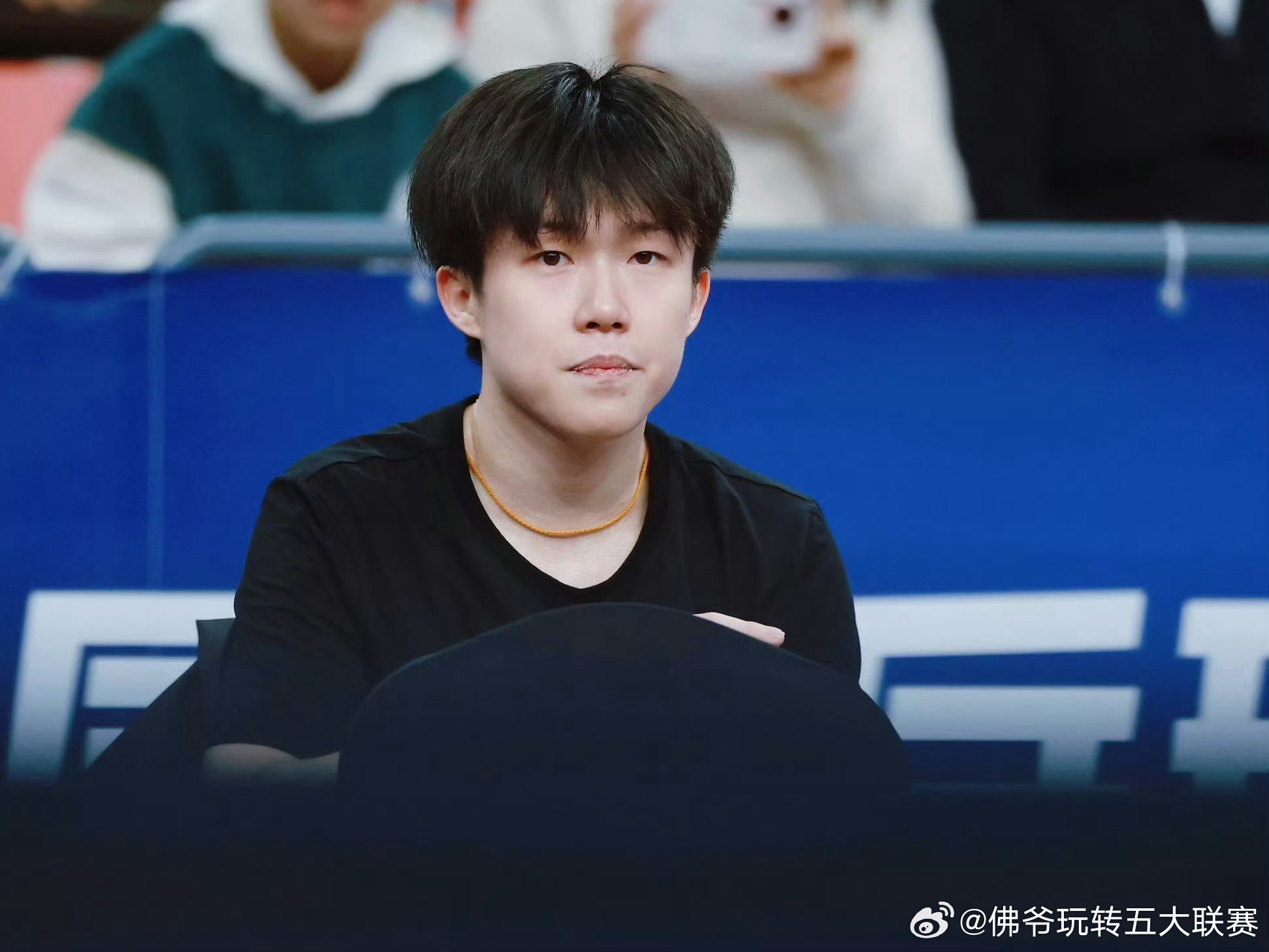 澳门世界杯王楚钦12-10卢伟大比分2-0领先！世界第一火力全开剑指小组头名北京