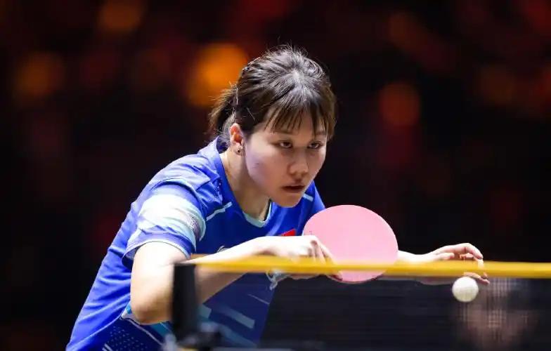 【石洵瑶拼尽全力，未能撼动陈幸同】陈幸同与石洵瑶展开国乒内战，最终陈幸同以 4 