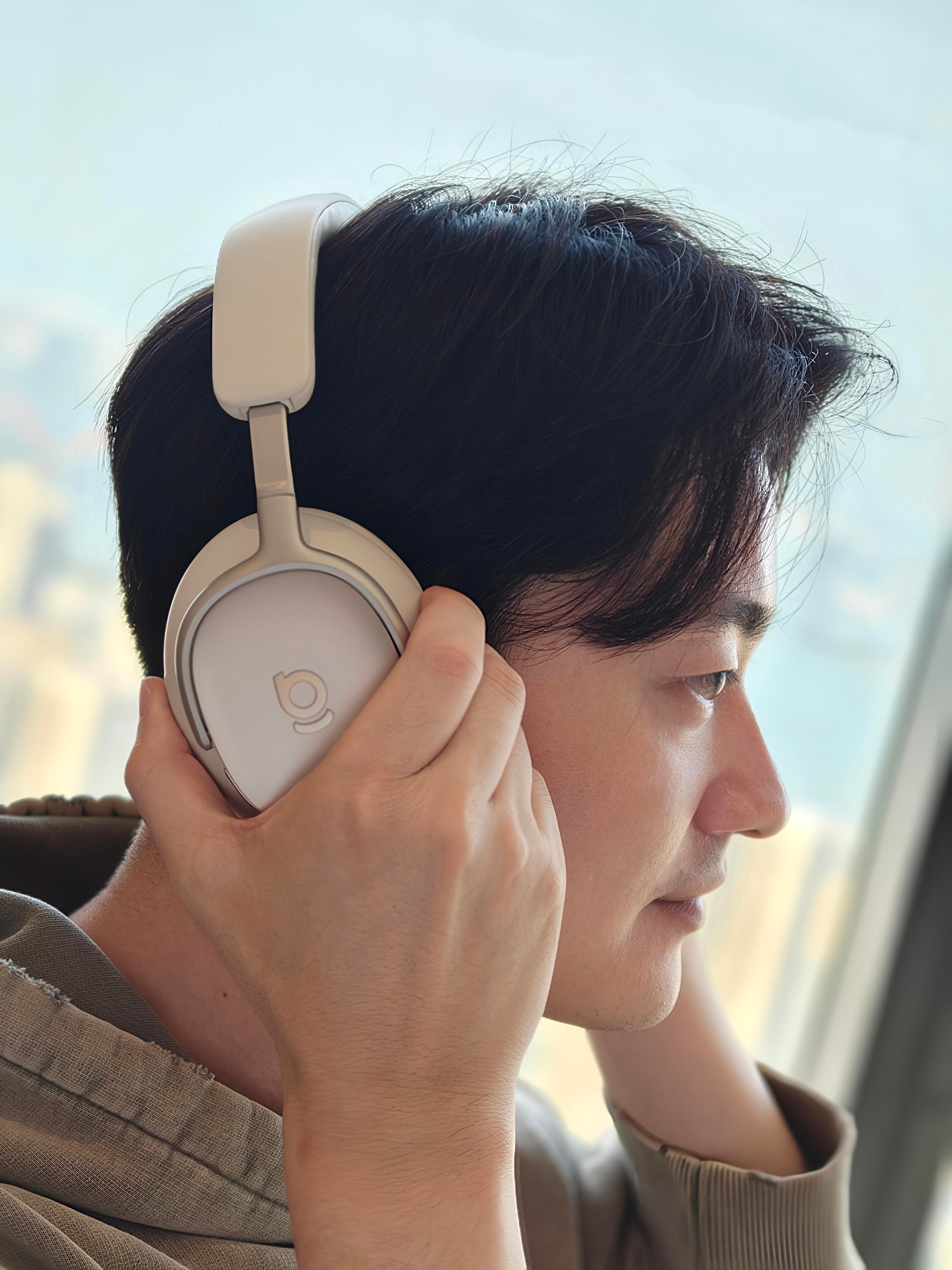 我戴久了耳机，耳朵容易发炎！所以我平时出门一般会选择耳挂式和头戴式。最近天气越来