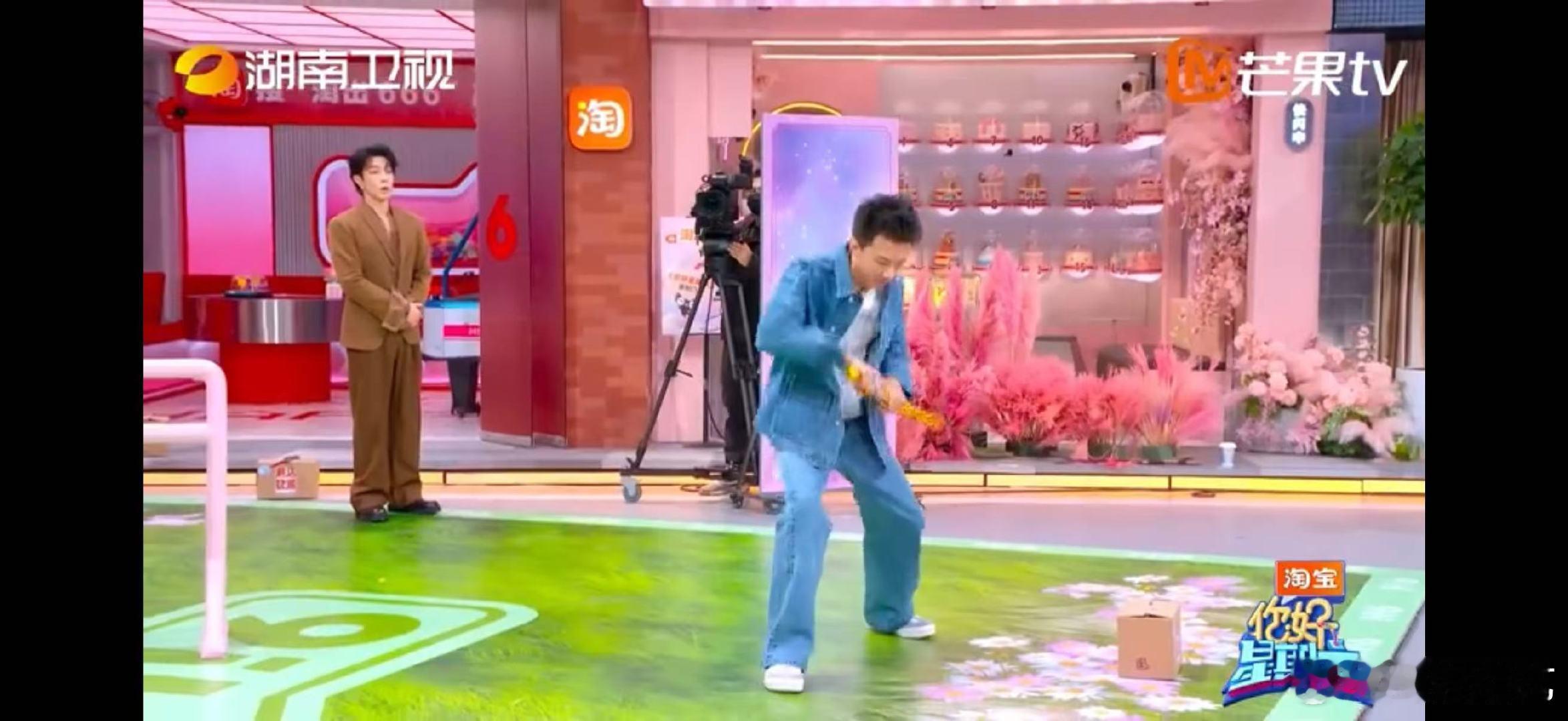 付航脱口秀付航好新的一段御剑飞行你好星期六救命！“撩心见面礼” 的剑术表演太秀了