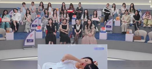 侯宇哭了 江语晨前夫案子被驳回，后台姐姐们鼓掌欢呼，侯宇和范玮琪哭成泪人，女孩子