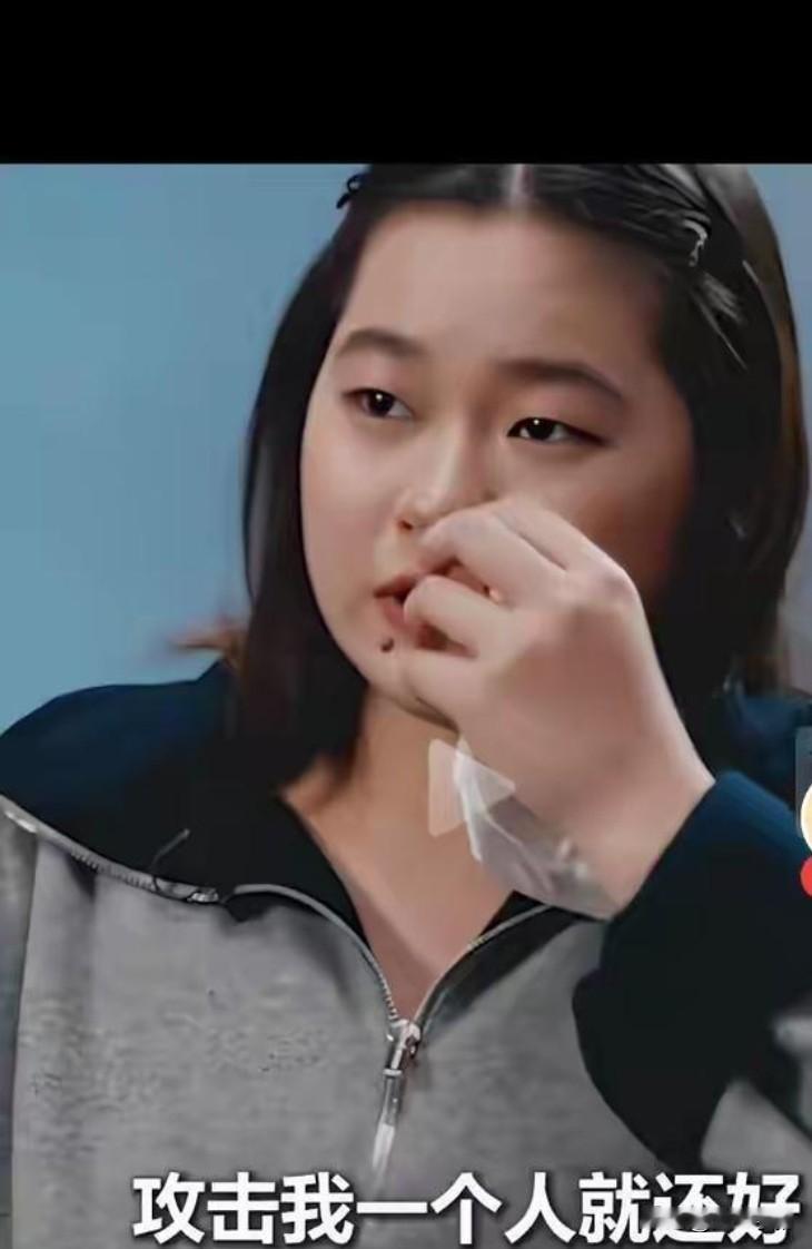 282人的大群
群公告竟然写着这样一句话
简直太过分太有针对性了，完全不可原谅