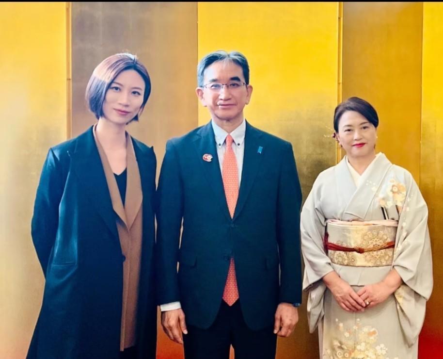 快讯！快讯！
 
日本前驻华大使垂秀夫突然宣布了。
 
他把话挑明：中日这点事，