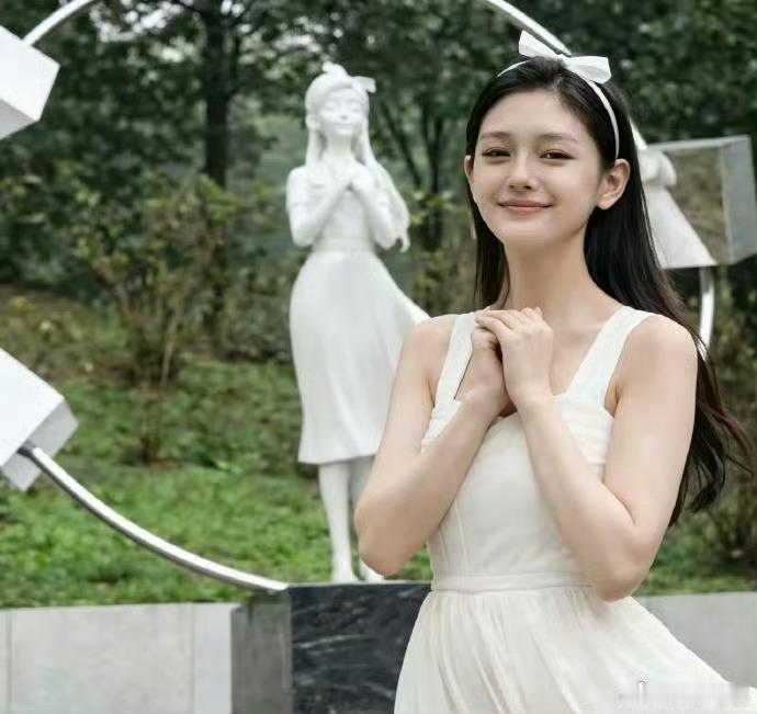 世界上最像大S的女孩子，就是小玥儿了啊！  