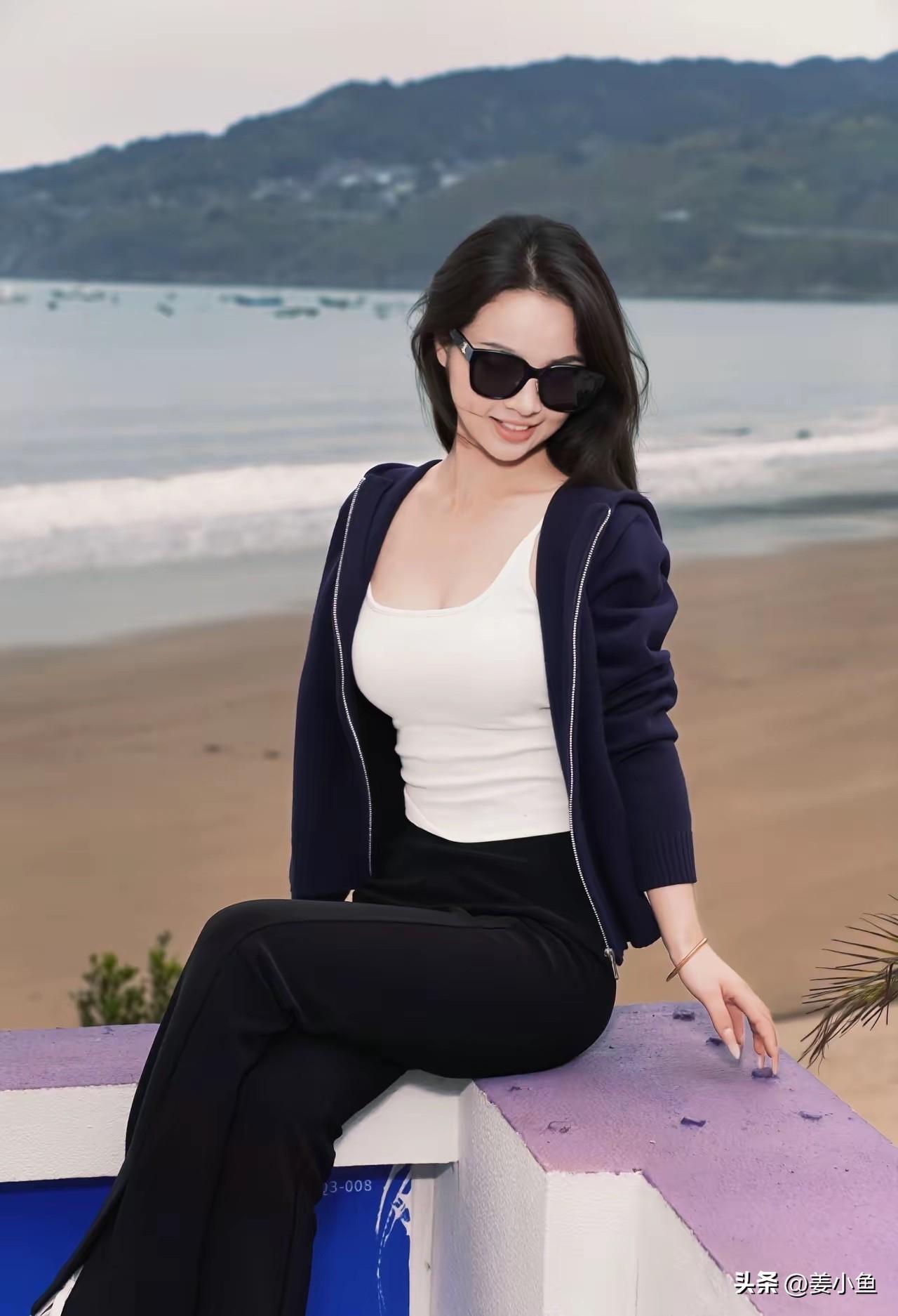 随手发一张海边的照片