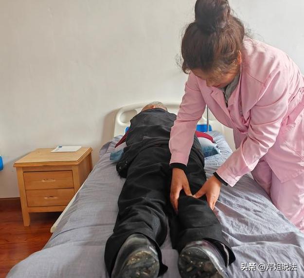 北京，60岁的杨某，在一家健康管理店按摩后，突发疾病离世。家属认为门店应该负责，