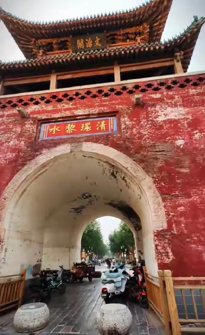 去了一趟豫北浚县，回来愣是缓了好几天。

两千二百年的城，从西汉叫黎阳的时候就站