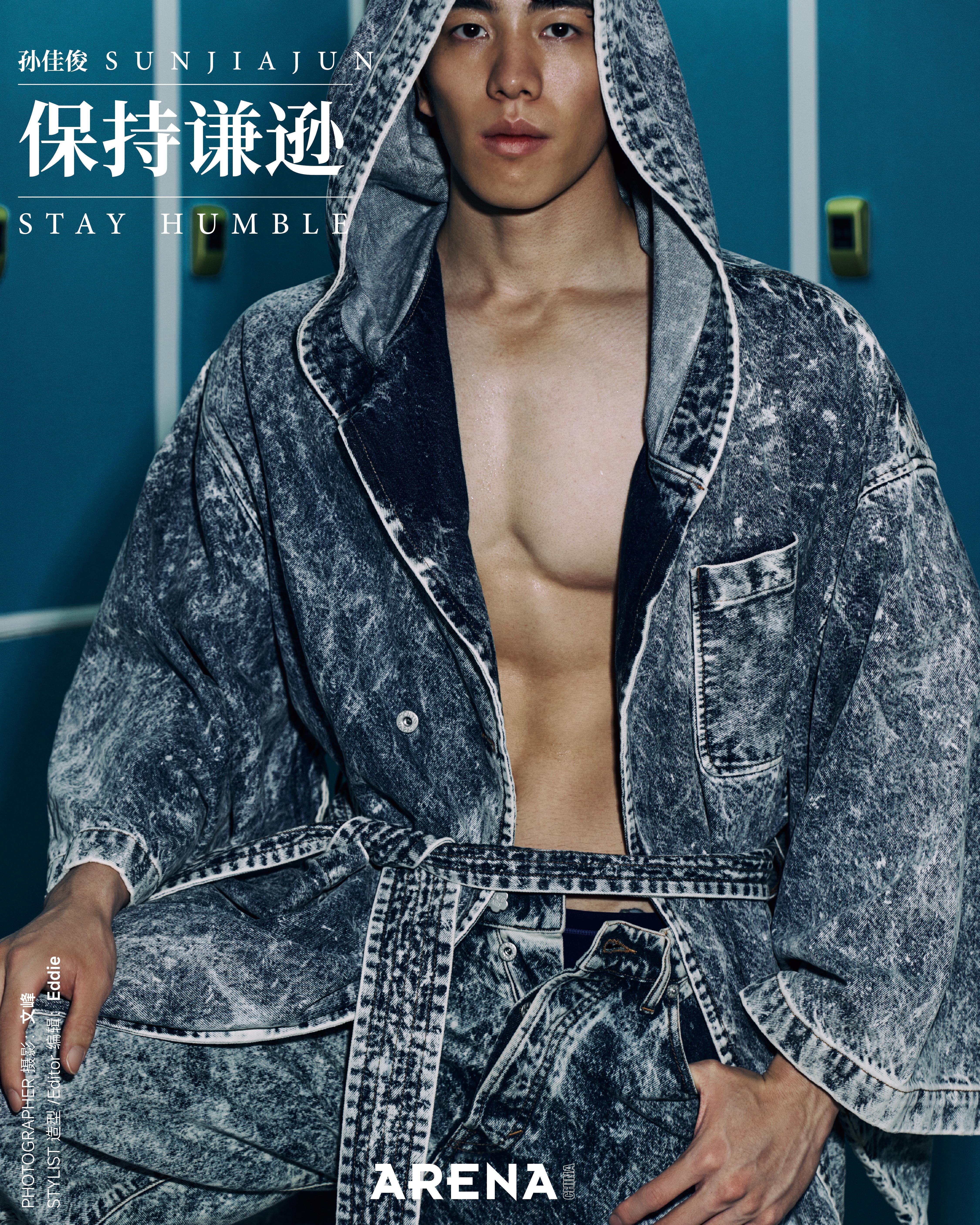 #孙佳俊泳池大片# 孙佳俊ARENA SPORTS10月刊大片来袭，好大方的帅哥