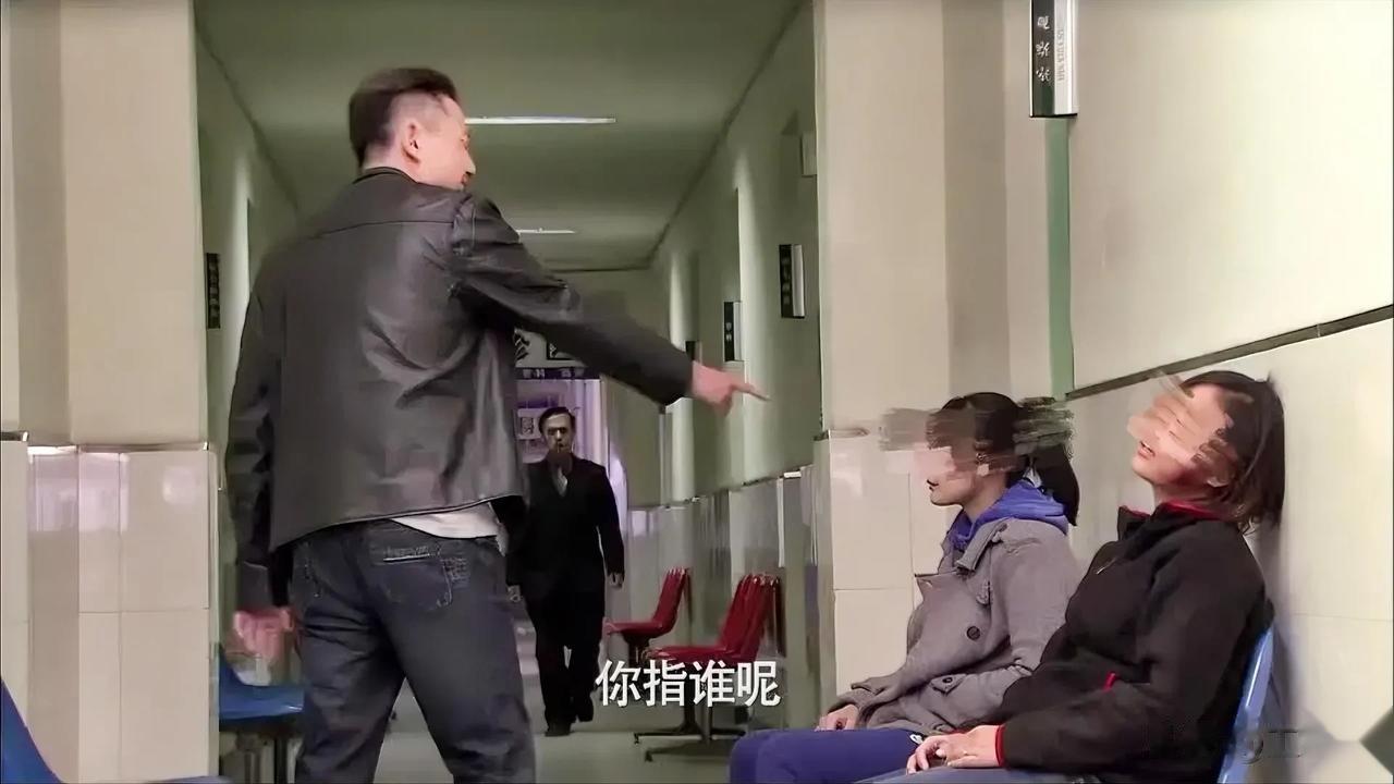 亲子鉴定中心，最能看清世间百态。

中心主任说:凡是女性在现场大喊委屈的，情绪激