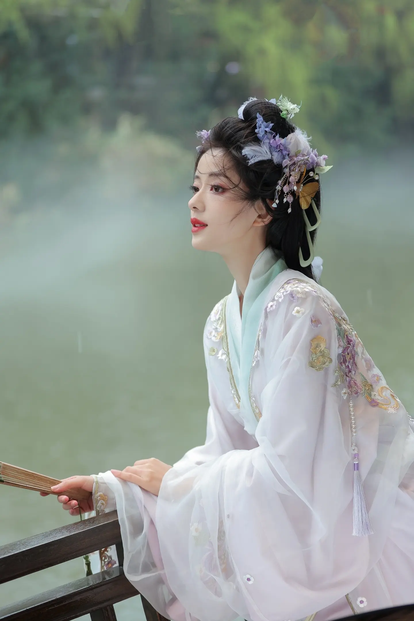 天青色等烟雨。