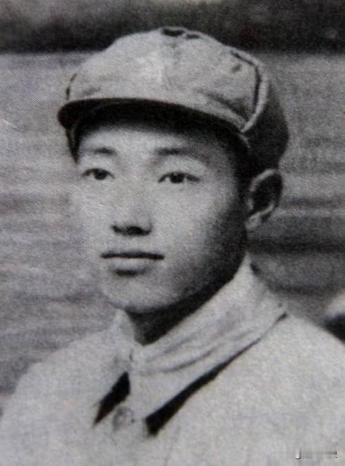 生活中，哪怕只是被小小的蜡烛烫一下，我们都会疼得立刻躲闪。可七十多年前，有一位英