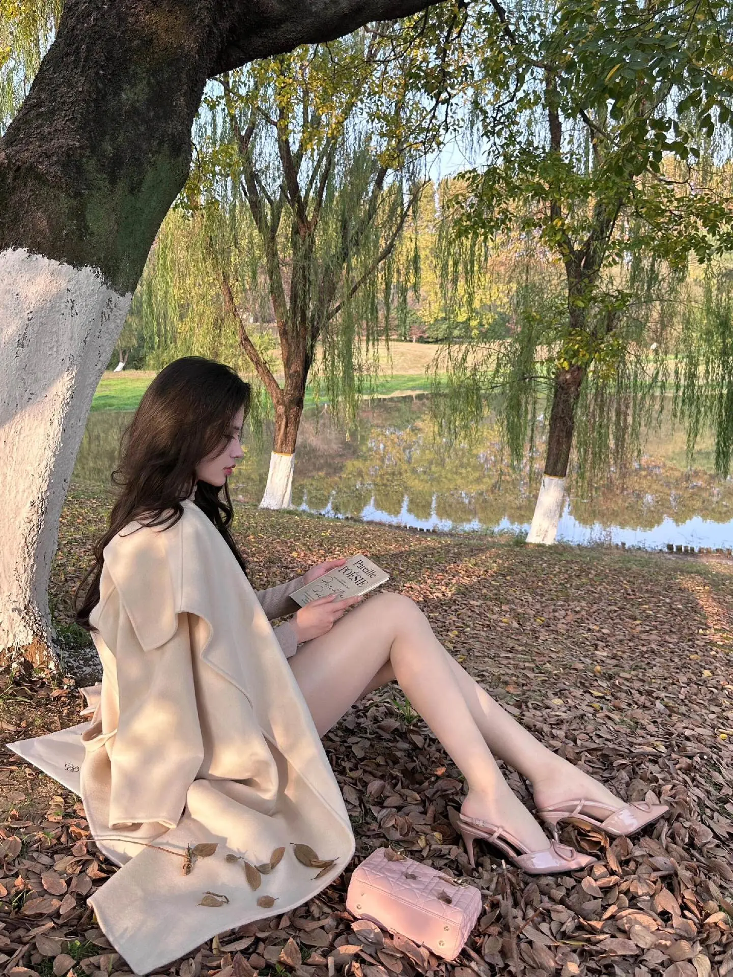 这个世界什么都是假的 只有自己吃饱饭才是真的