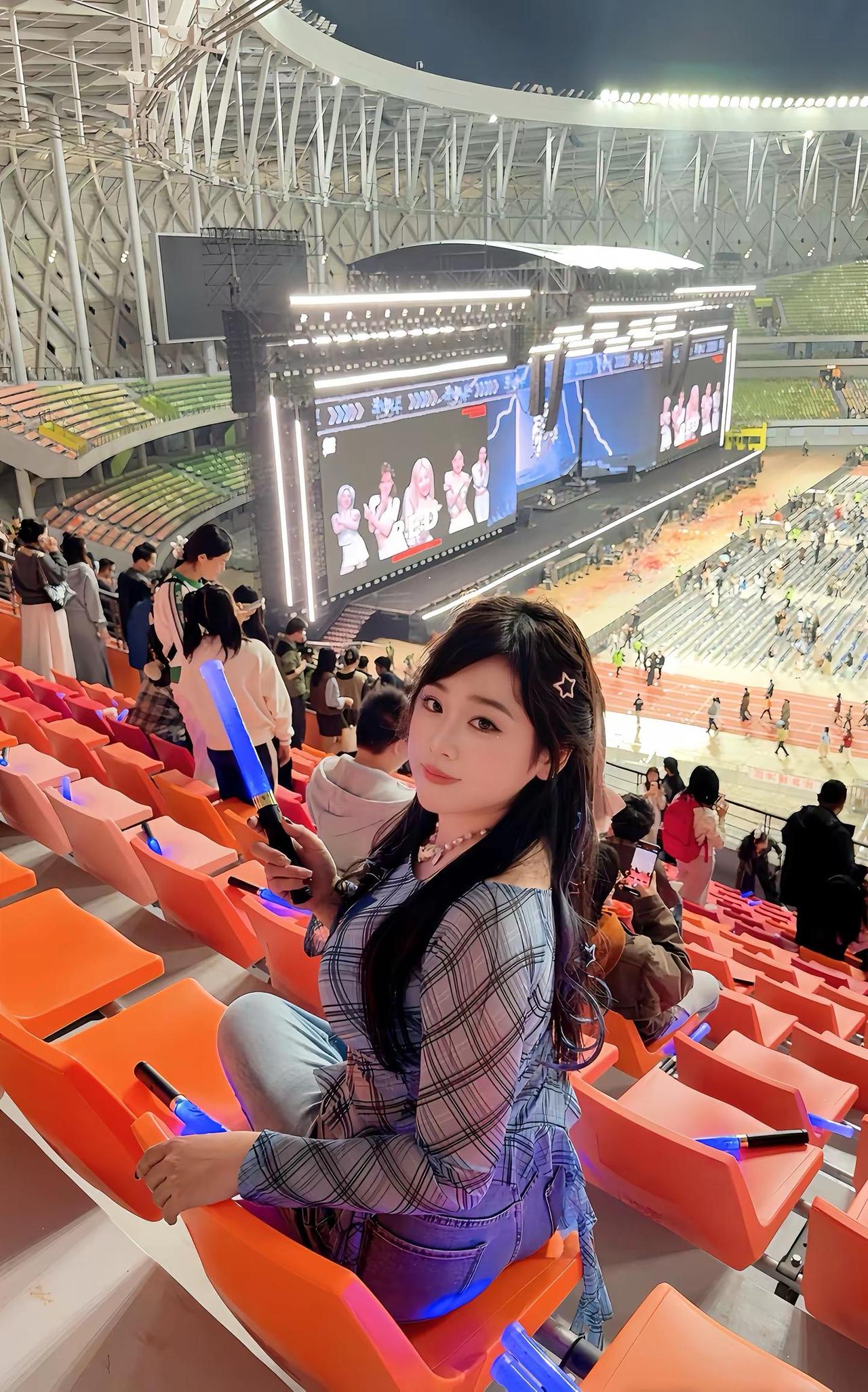 演唱会都开家门口了，全茂名都来了吧🥹