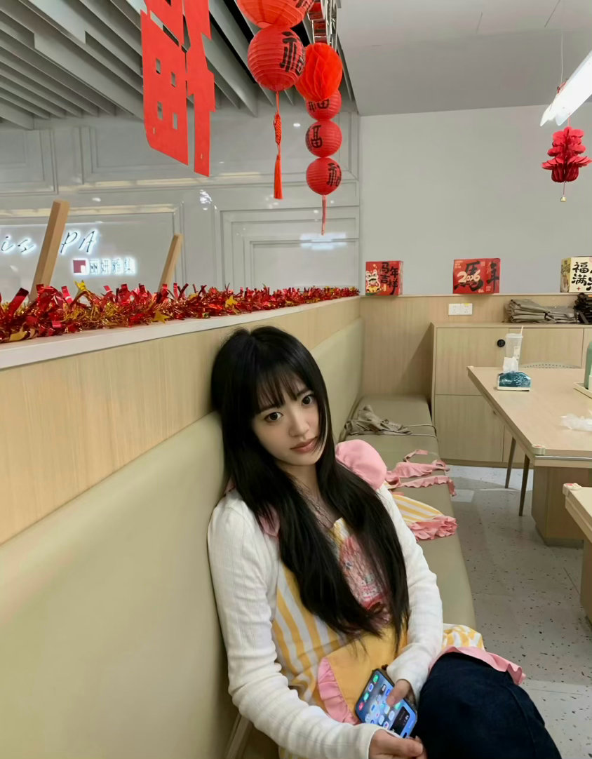 Jackeylove女友社媒晒生活照～不得不说阿水不仅游戏打得好，找女友这块也是