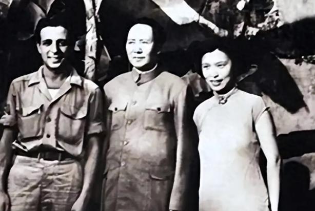 主席赞她天生丽质，周总理称无可替代，彭德怀叹人才难得，凭啥？龚澎，先后被三位核心