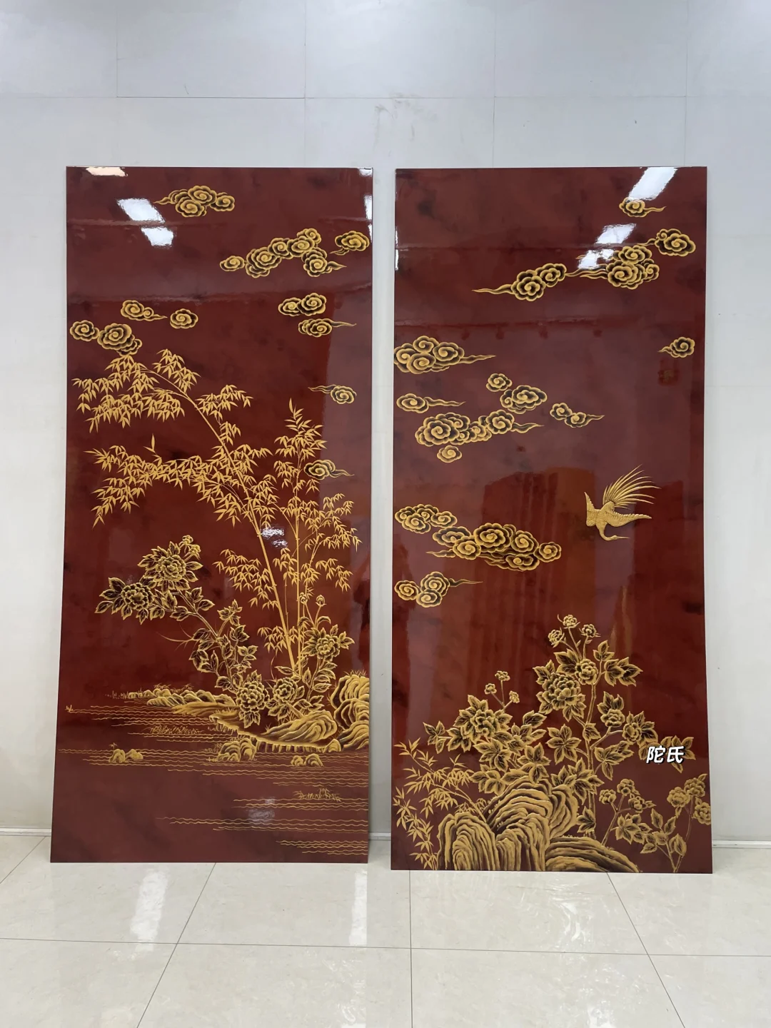 这个红底描金高光烤漆绝了