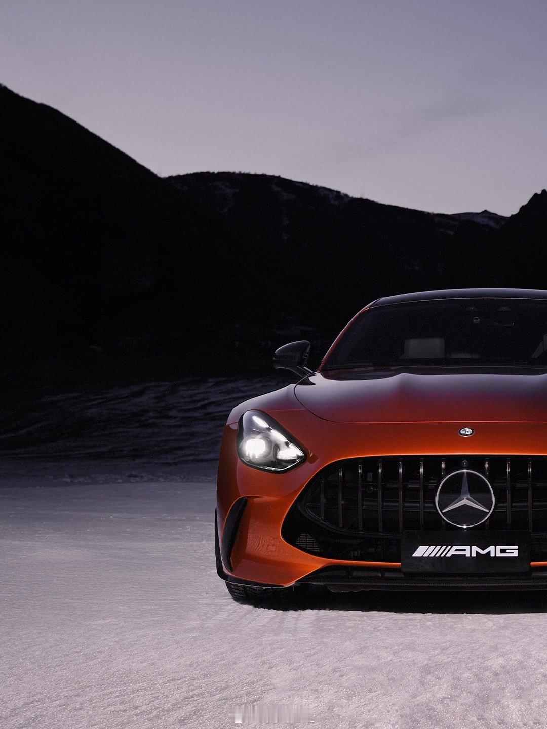 苏翊鸣喊你开板啦苏翊鸣带着雪板喊话了—— 这波雪季邀约谁能顶得住啊！都说冬天开车