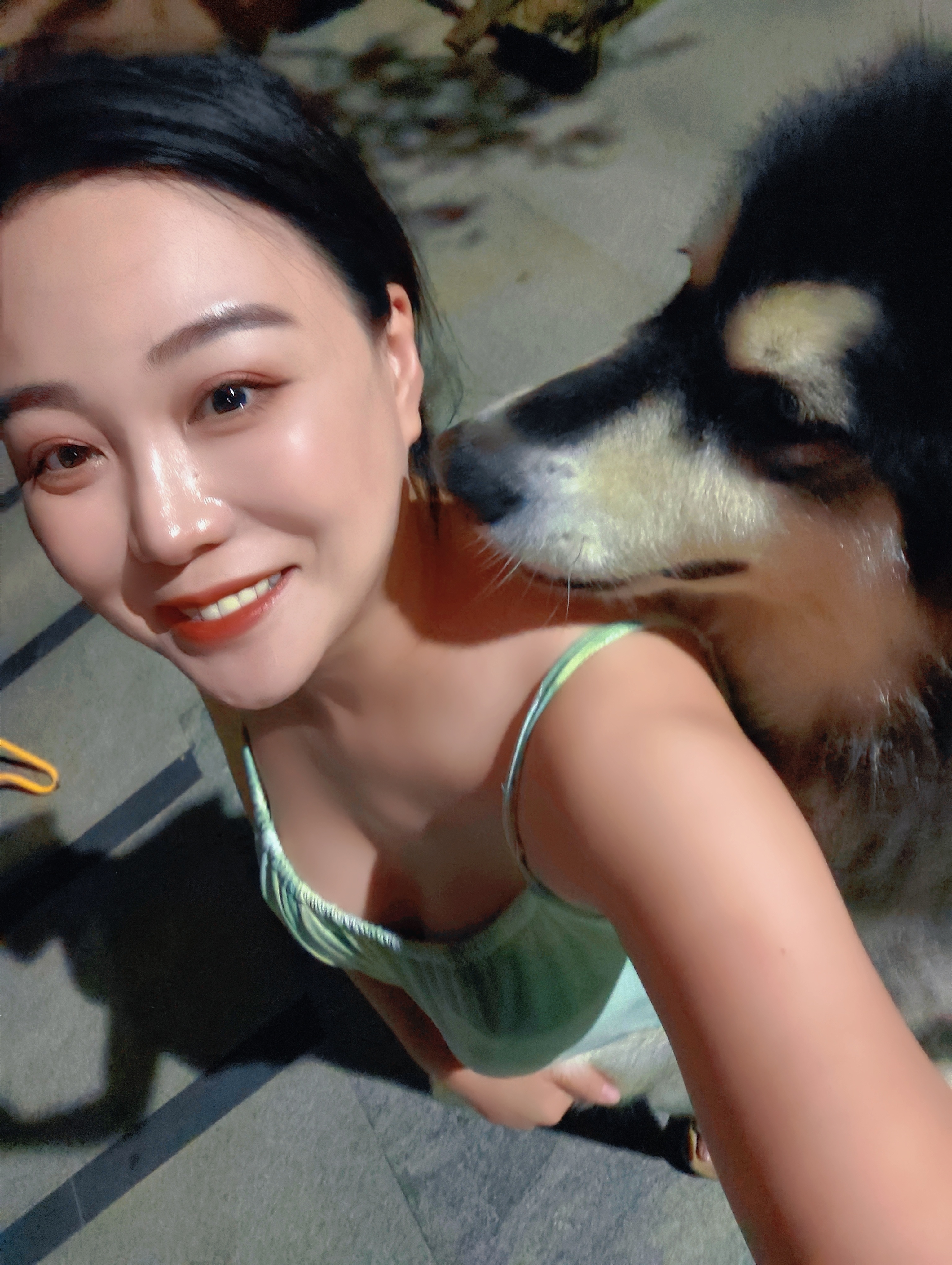 它站起来得1米6了吧