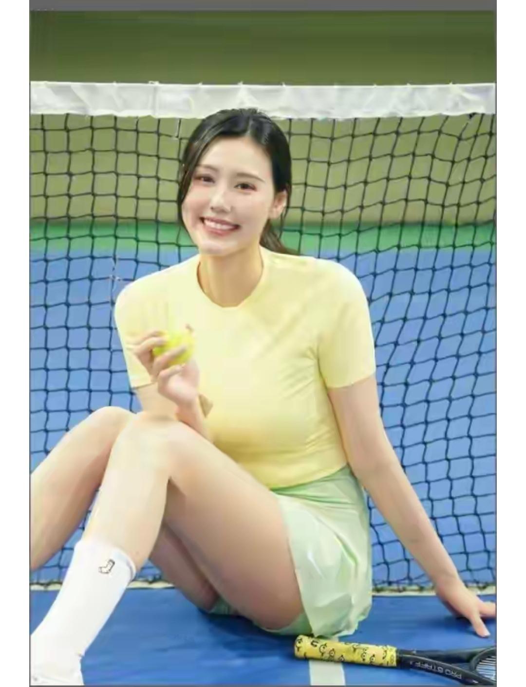 作为体育界职业游泳领域，
刘湘的早早退役，真的是太可惜了啊，有人说，她是游泳界第