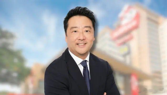 【快乐蜂任命国际业务CEO】近日，快乐蜂宣布，委任现任首席财务及风险官兼JFC 