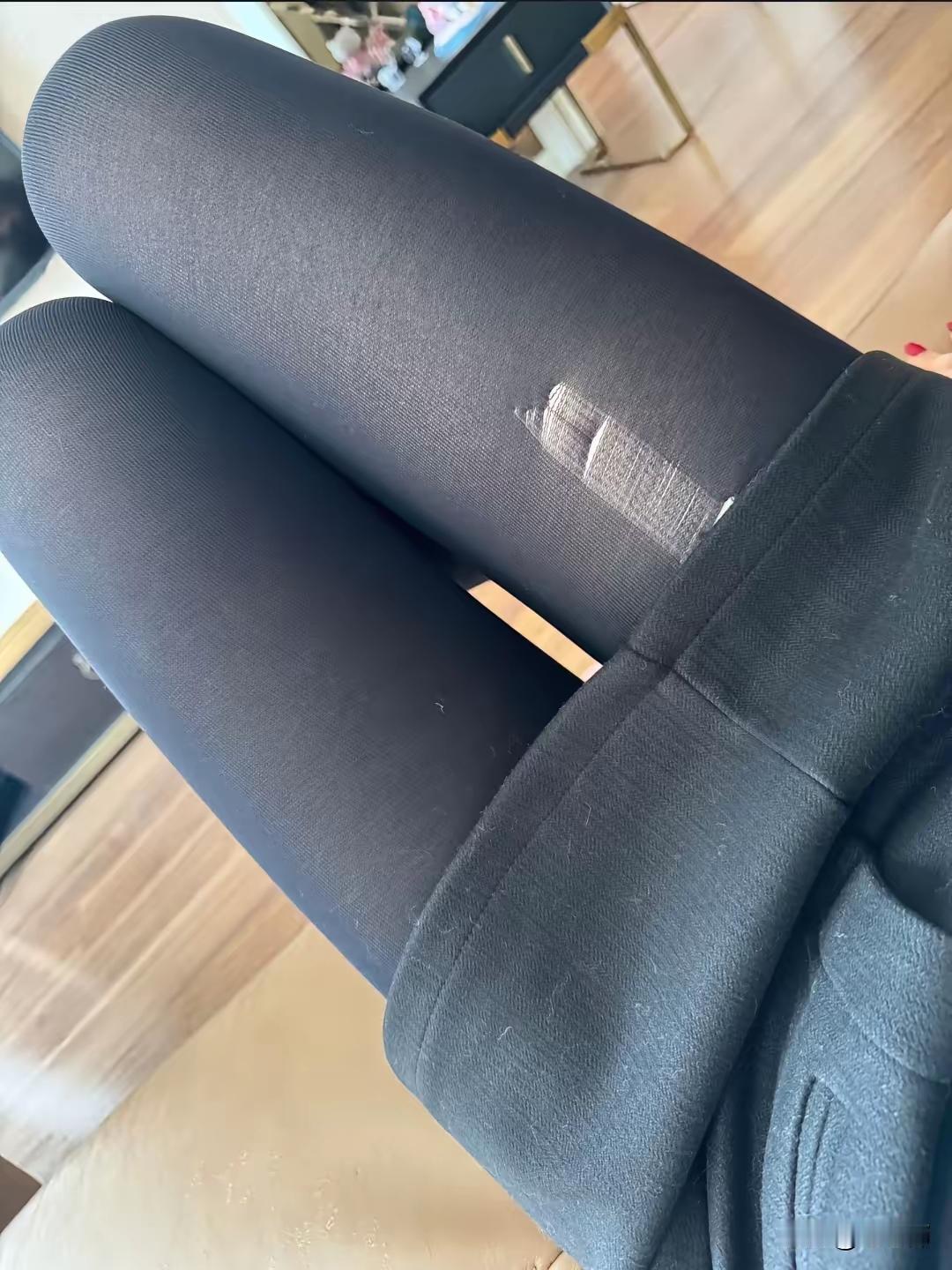 显瘦牛仔裤搭配，轻松穿出时尚感！