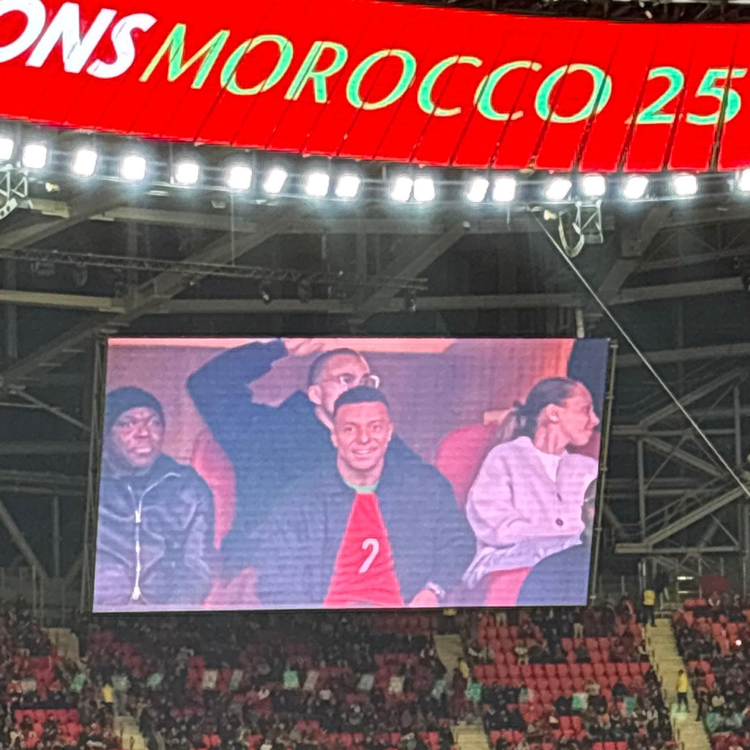 哈基米邀请姆巴佩来看非洲杯，结果自己也坐了一整场替补席非洲杯