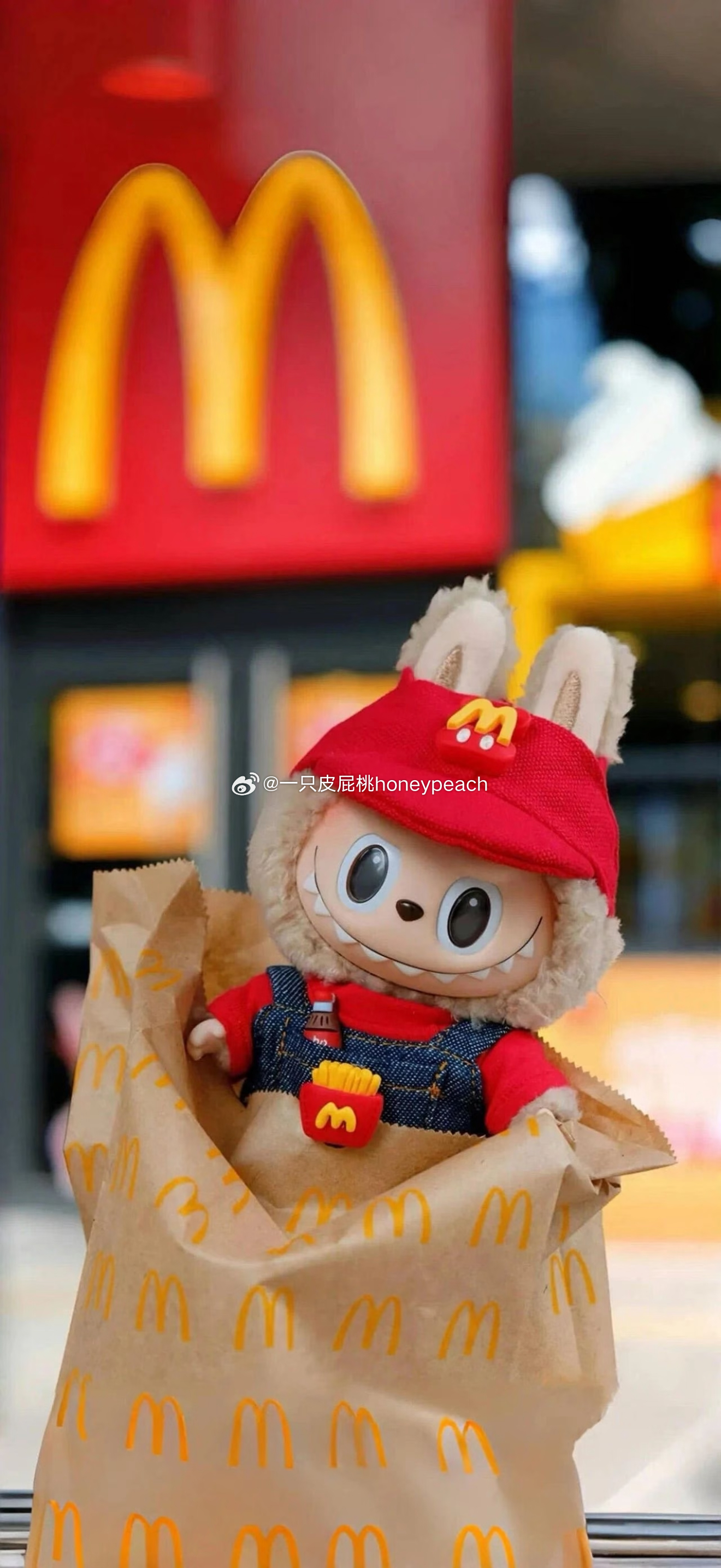 𝓙𝓾𝓷𝓮•⚽️中国足球没进世界杯，但中国IP进了拉布布火到世界了🔥生活
