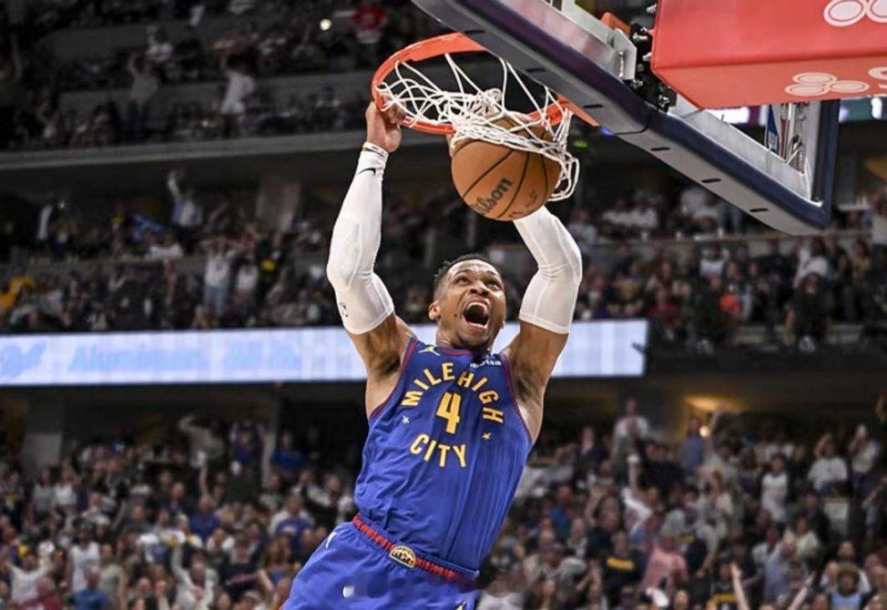 威少今日36岁173天，他成为NBA史上季后赛砍下15分5板5助攻5抢断最高龄之